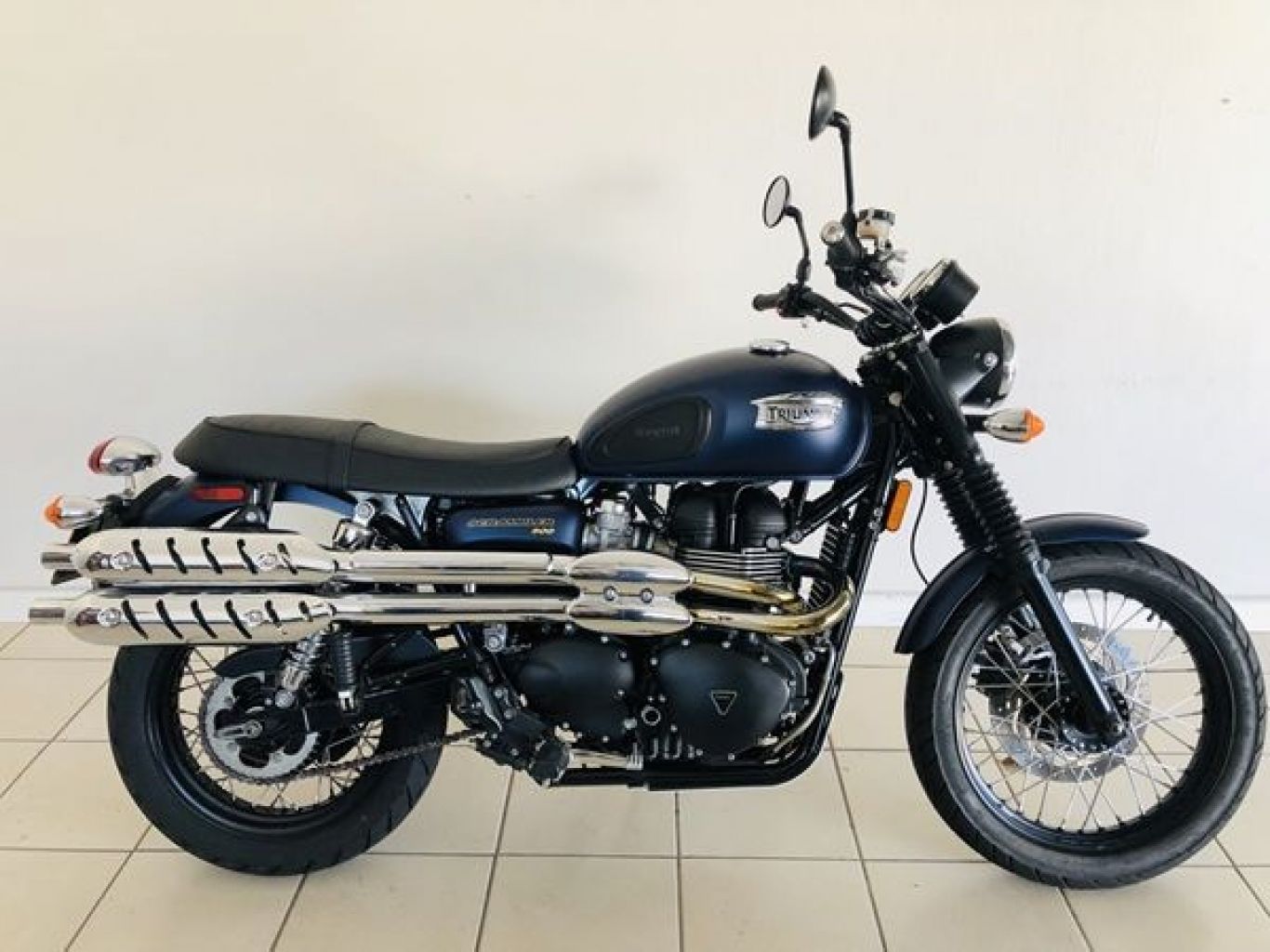 Triumph scrambler cheap 900 efi